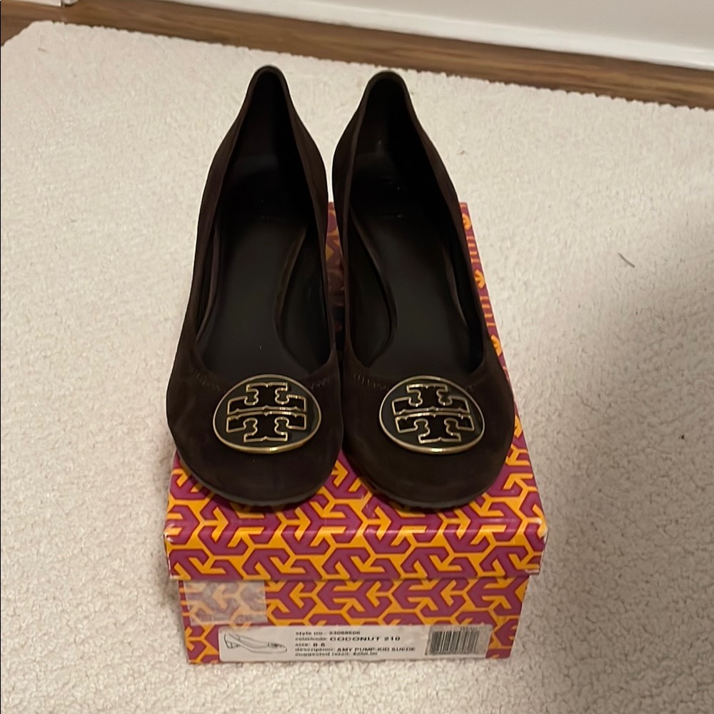 Tory Burch Brown Suede Pumps with Gold Logo